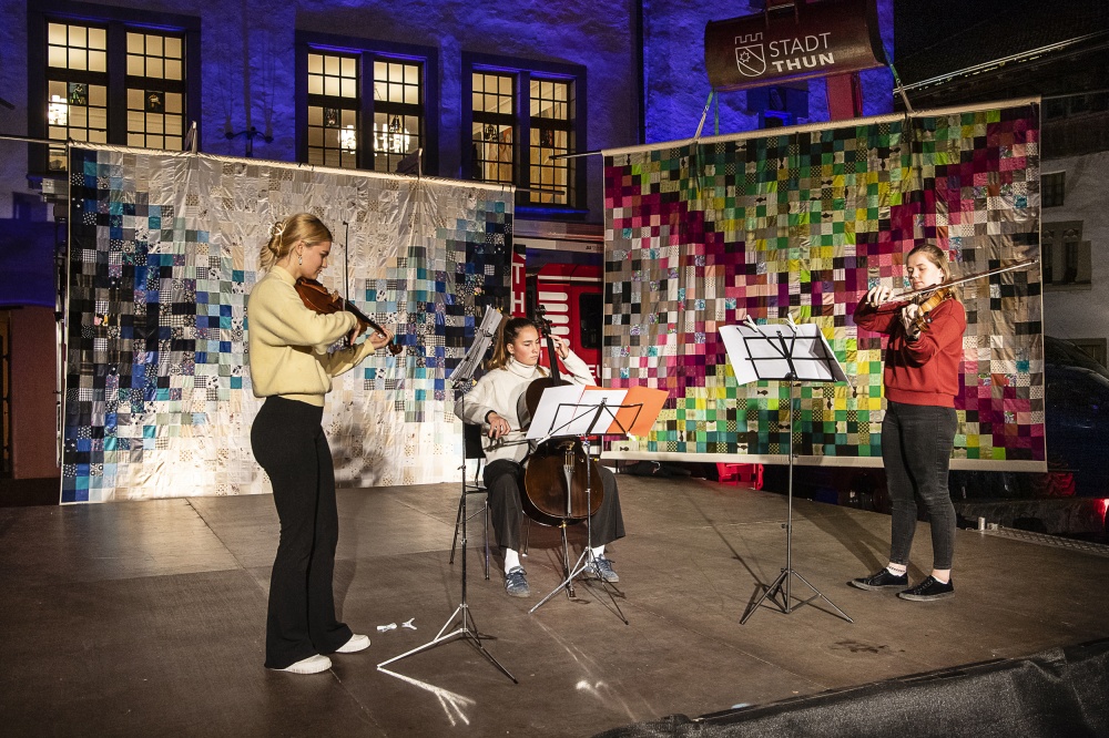 Hanswalter Graf, Kunst, Take Five, Rathausplatz Thun, Kulturnacht, Bühne